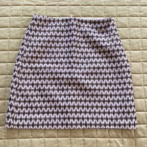 Loft beautiful skirt that suits well on body, size S